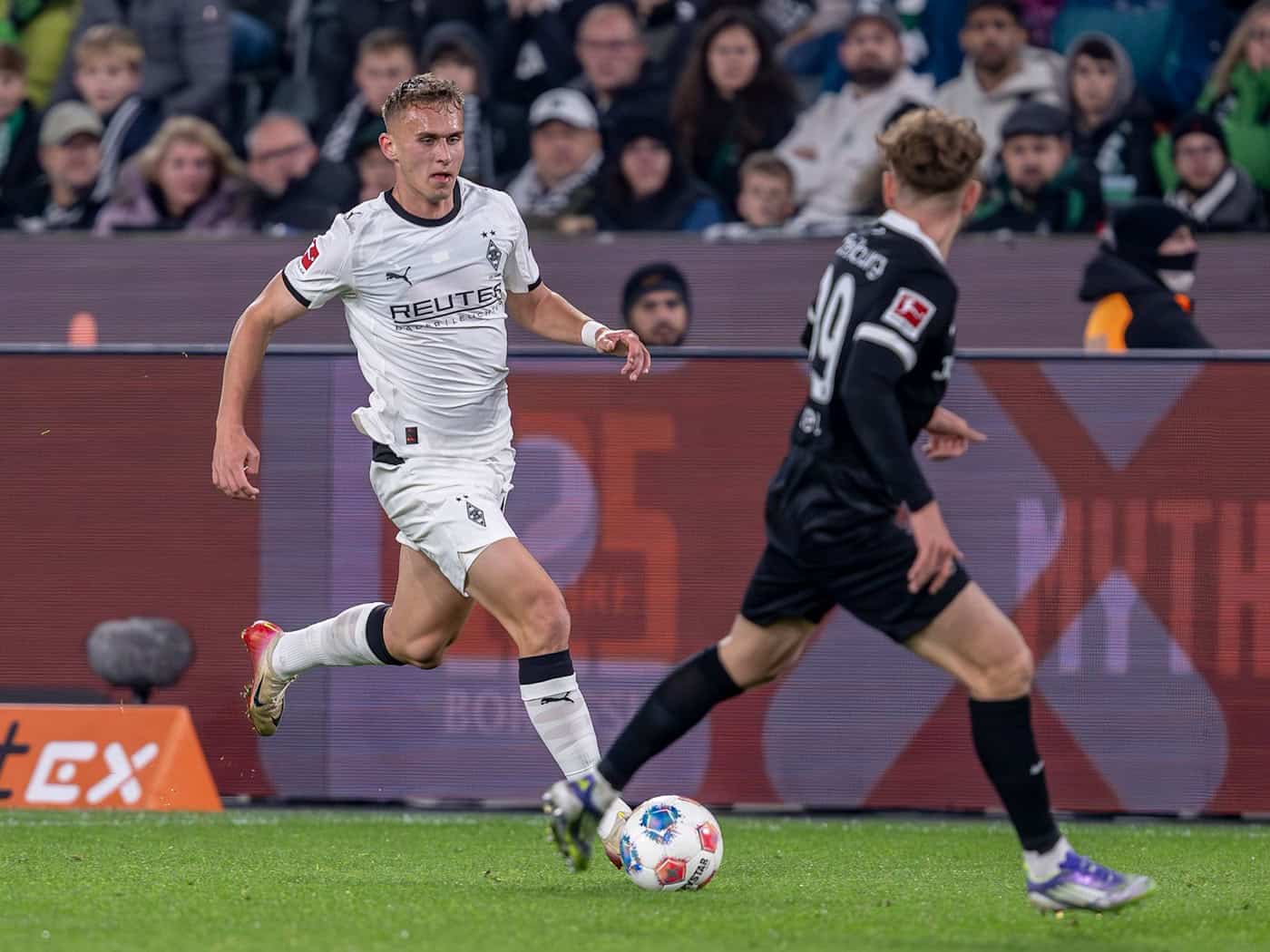 Wechselt nach Braunschweig: Gladbach-Stürmer Jan Urbich. / Foto: David Inderlied/dpa
