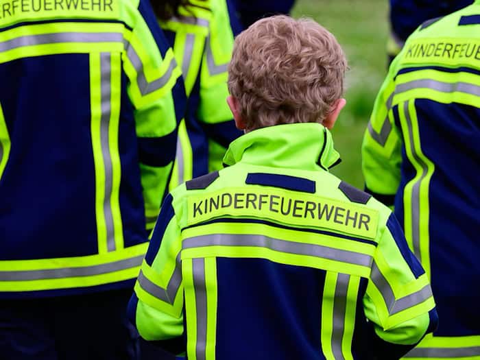 Mehr als 1.200 Kinderfeuerwehren gibt es in Niedersachsen. (Symbolbild) / Foto: A4258 Philipp Schulze/dpa