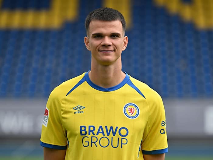 Frederik Jäkel bleibt bei Eintracht Braunschweig. (Archivbild) / Foto: Swen Pförtner/dpa