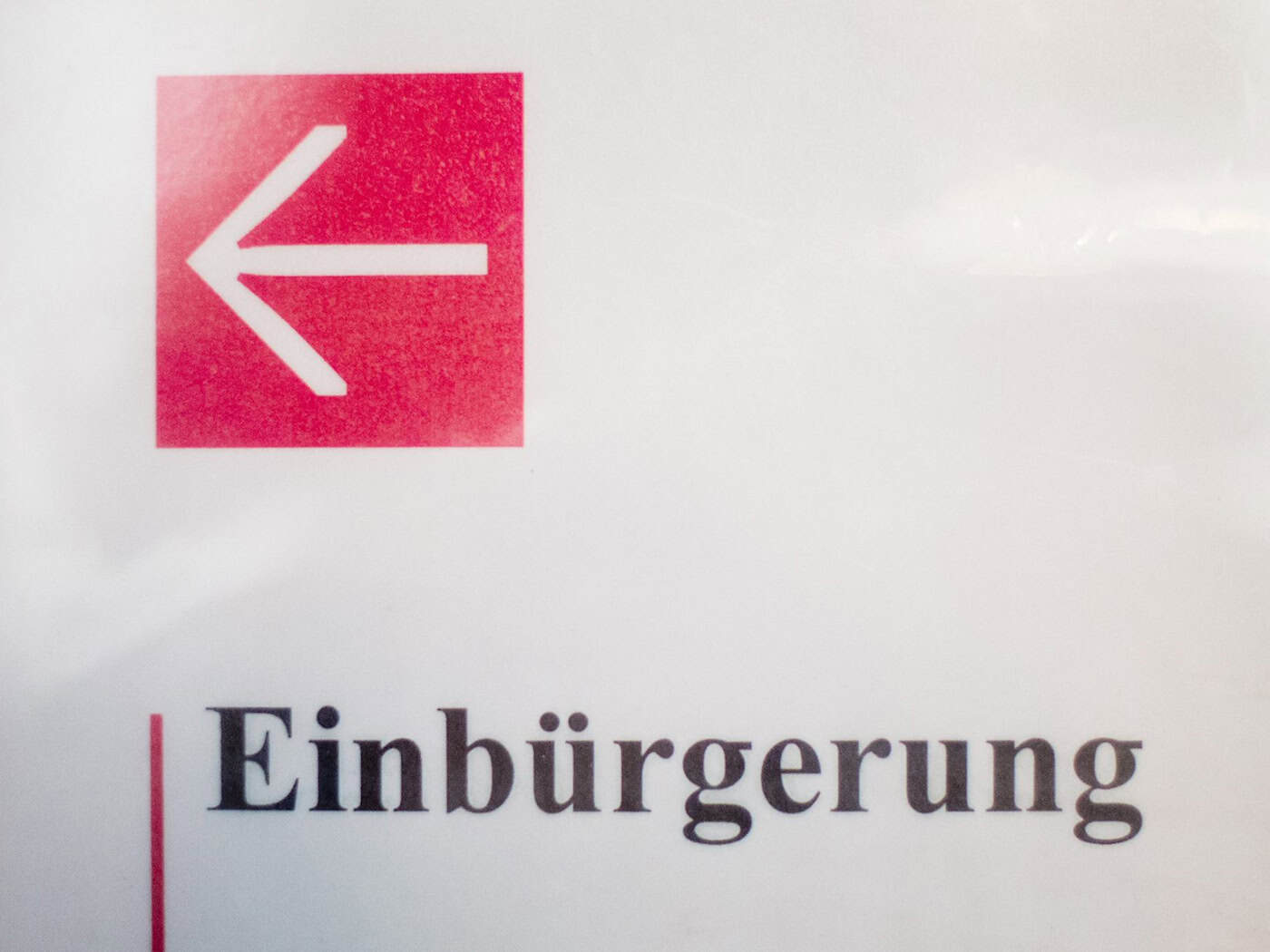 Tausende Menschen erhielten im vergangenen Jahr in den vier größten Städten Niedersachsens die deutsche Staatsangehörigkeit. (Symbolbild) / Foto: picture alliance / Julian Stratenschulte/dpa