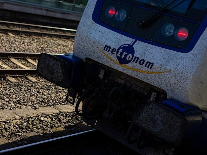 Im Regionalverkehr kommt es wegen der Hitze zu Einschränkungen. (Symbolbild) / Foto: Moritz Frankenberg/dpa