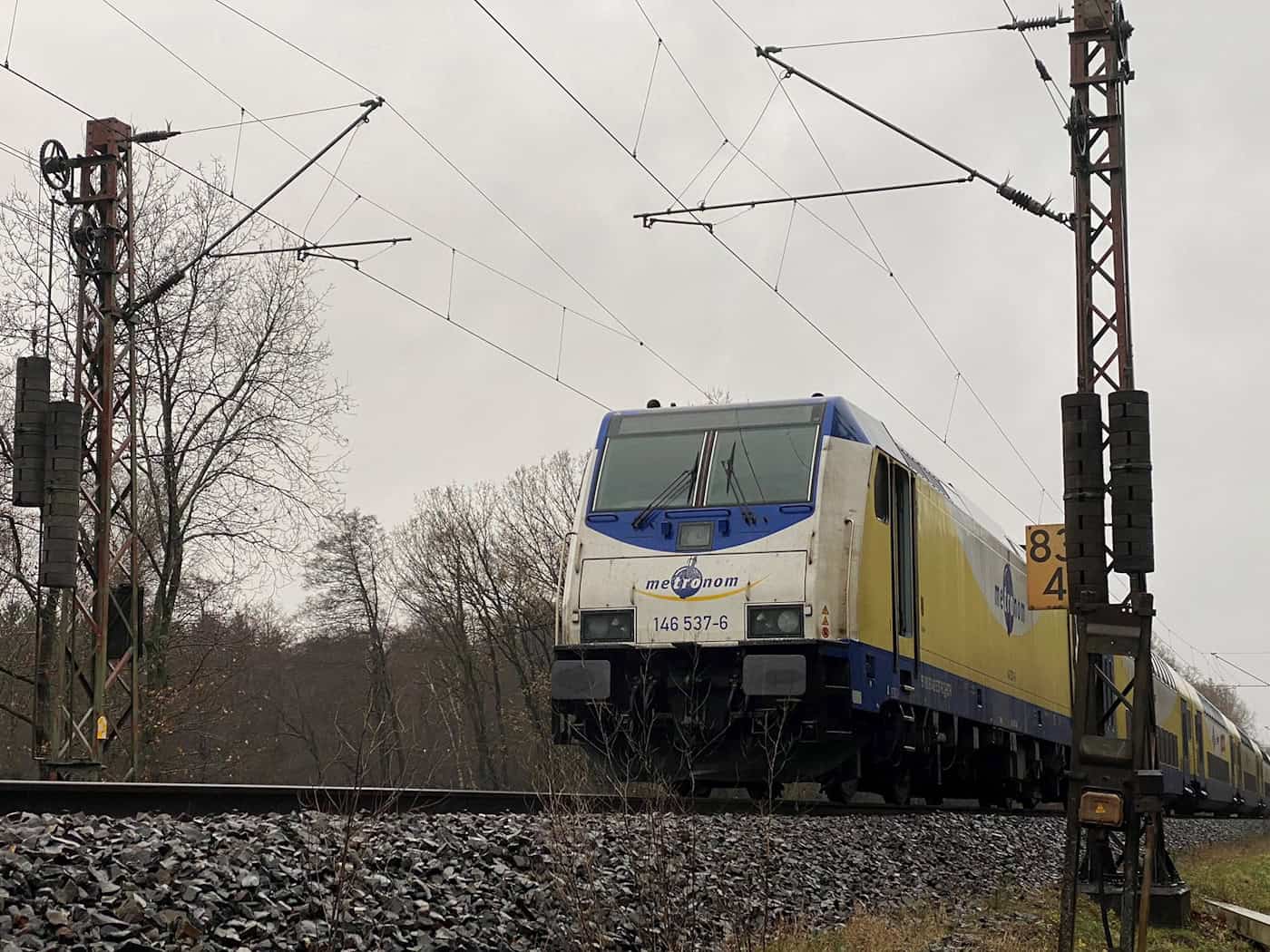 Die LNVG äußert scharfe Kritik an der Deutschen Bahn. (Symbolbild) / Foto: Marcus Golejewski/TNN/dpa