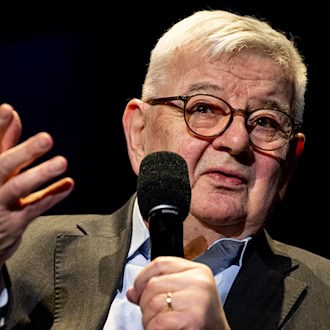 Der ehemalige Außenminister Joschka Fischer hat nicht nur Fans. (Archivbild) / Foto: Fabian Sommer/dpa