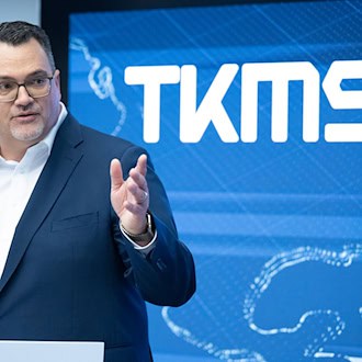 TKMS-Chef Oliver Burkhard äußert sich zum Meko-Auftrag des Verteidigungsministeriums. (Archivbild) / Foto: Boris Roessler/dpa
