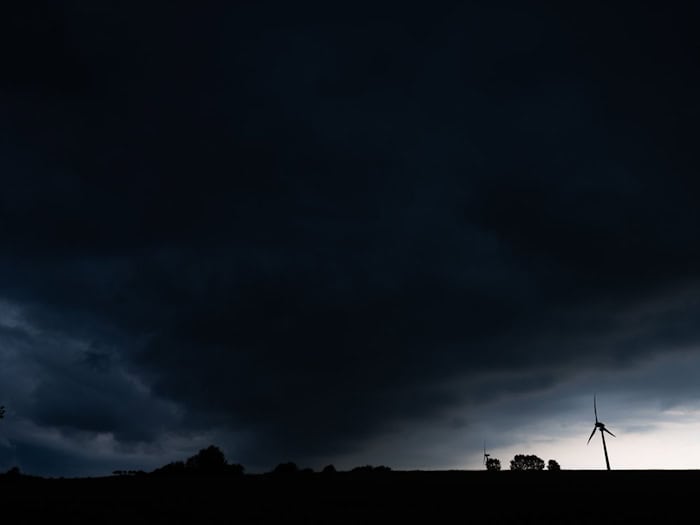 Am Morgen sind lokale Unwetter im Norden Niedersachsens möglich. (Archivbild) / Foto: Julian Stratenschulte/dpa