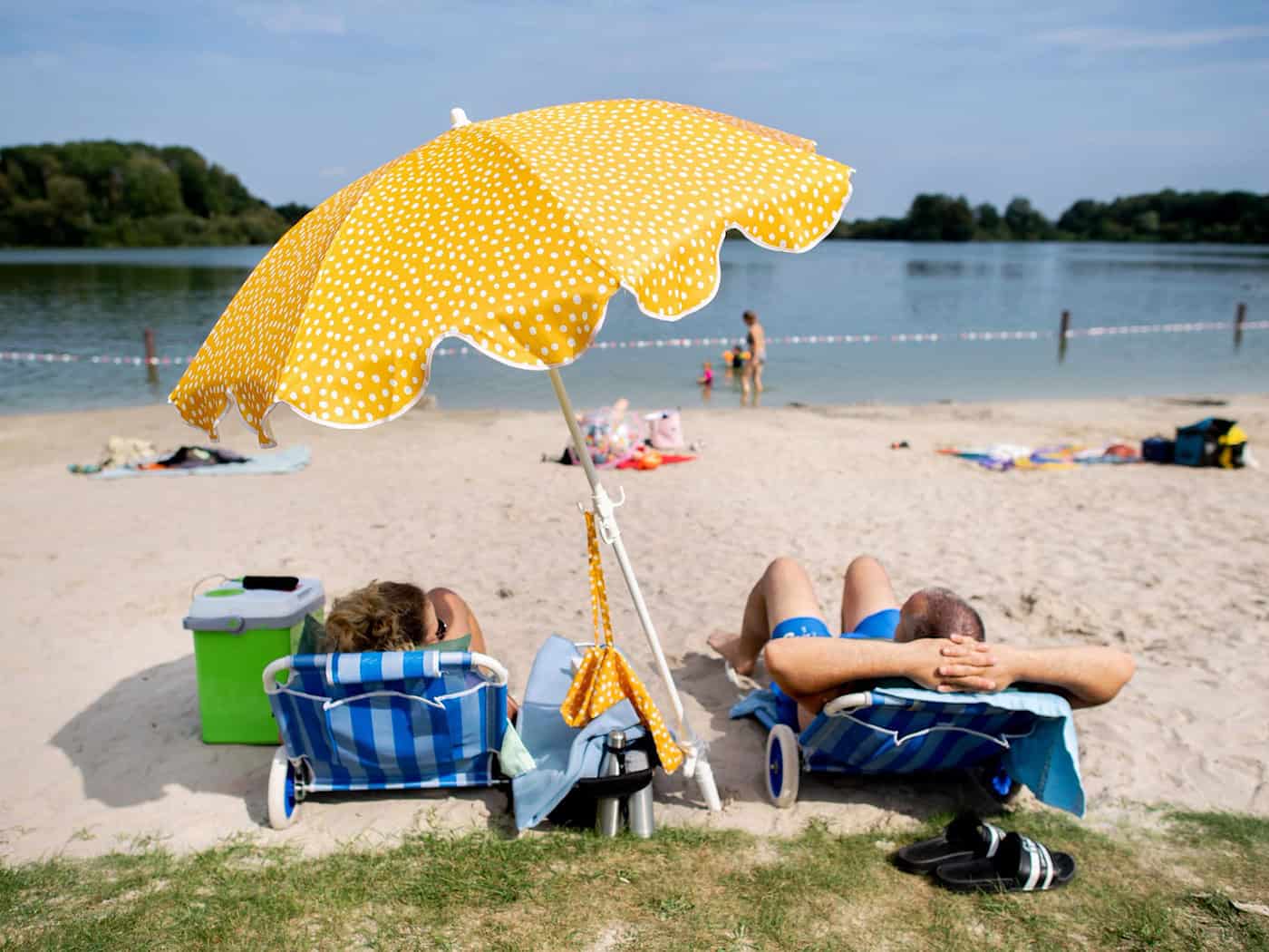 Die Wasserqualität der Badeseen in Niedersachsen und Bremen ist in den meisten Fällen ausgezeichnet. (Symbolfoto)  / Foto: Hauke-Christian Dittrich/dpa