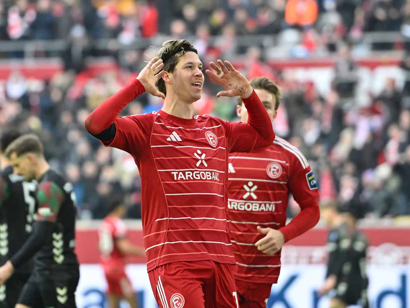 Jubelt künftig für Werder: der Schweizer Nationalspieler Cedric Itten. (Archivbild)  / Foto: Anke Waelischmiller/dpa