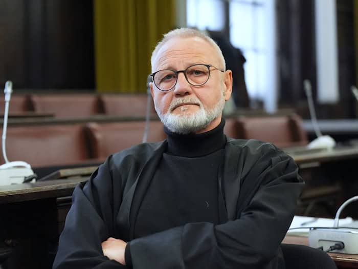 Für Opferanwalt Steffen Hörning sind viele Fragen der Tat von Stade unbeantwortet. (Archivbild) / Foto: Marcus Brandt/Pool dpa/dpa