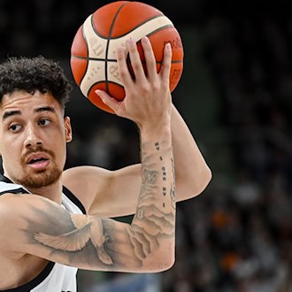 Künftig für die Baskets Bamberg am Ball: Joshua Obiesie. (Archivbild) / Foto: Harry Langer/dpa