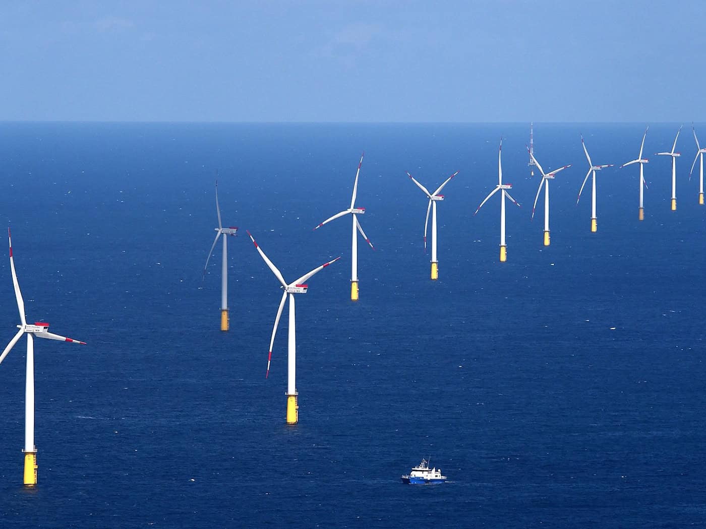 Nordlicht 2 soll insgesamt aus 44 Windrädern bestehen. (Symbolbild)  / Foto: Christian Charisius/dpa