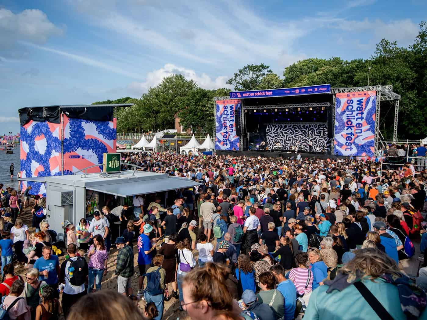Watt en Schlick Fest in Dangast: 6.000 Besucher, mehr als 80 Konzerte am Wattenmeer