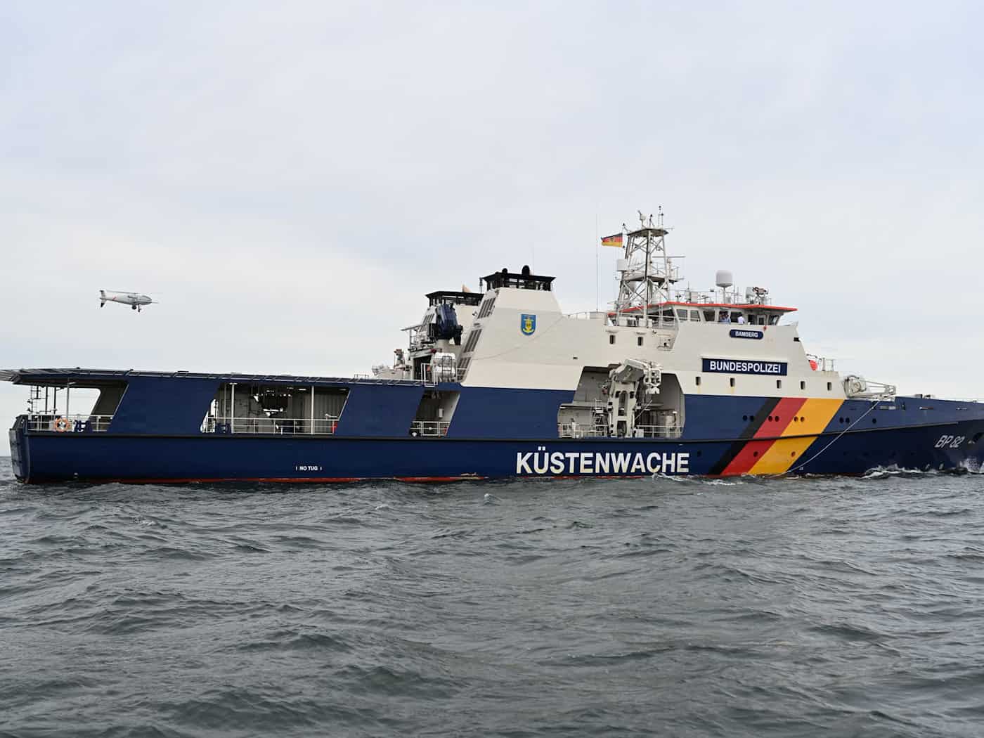 Drohne filmt illegale Müllentsorgung auf Tanker in Nordsee