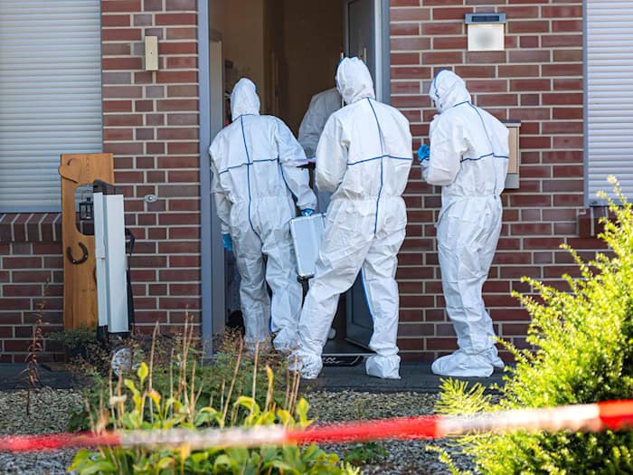 Ein 34-Jähriger hat nach Überzeugung des Landgerichts Stade seine frühere Partnerin vergewaltigt und getötet - er muss lebenslang ins Gefängnis. (Archivbild) / Foto: Sina Schuldt/dpa