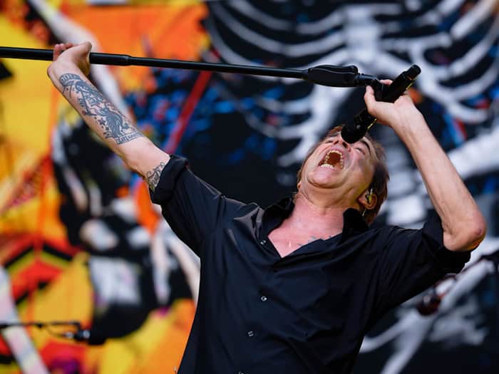 Mit den Toten Hosen spielt Campino einen Song aus dem aktuellen Album der Band. (Archivbild) / Foto: Henning Kaiser/dpa