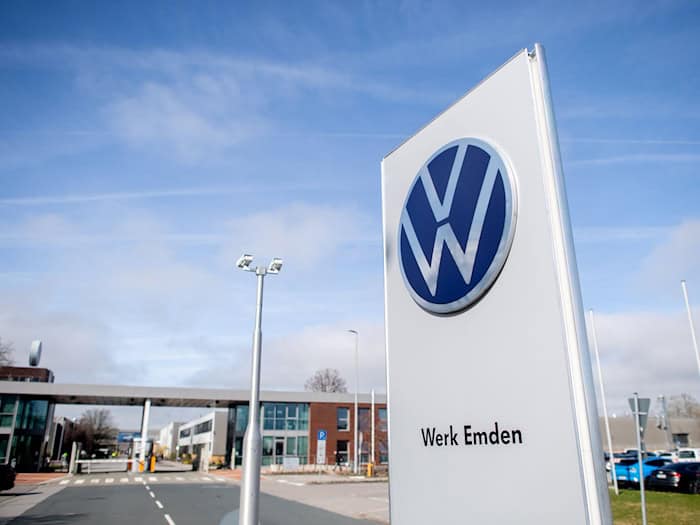 In Ostfriesland ist die Sorge um das Emder VW-Werk groß. (Archivbild) / Foto: Hauke-Christian Dittrich/dpa