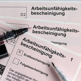 Krankenstand in Niedersachsen leicht gesunken – weniger Atemwegserkrankungen, mehr psychische Fälle