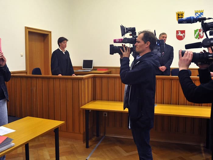 In Deutschland wurde der sogenannte Maskenmann bereits wegen drei Kindsmorden verurteilt. (Archivbild) / Foto: Carmen Jaspersen/dpa