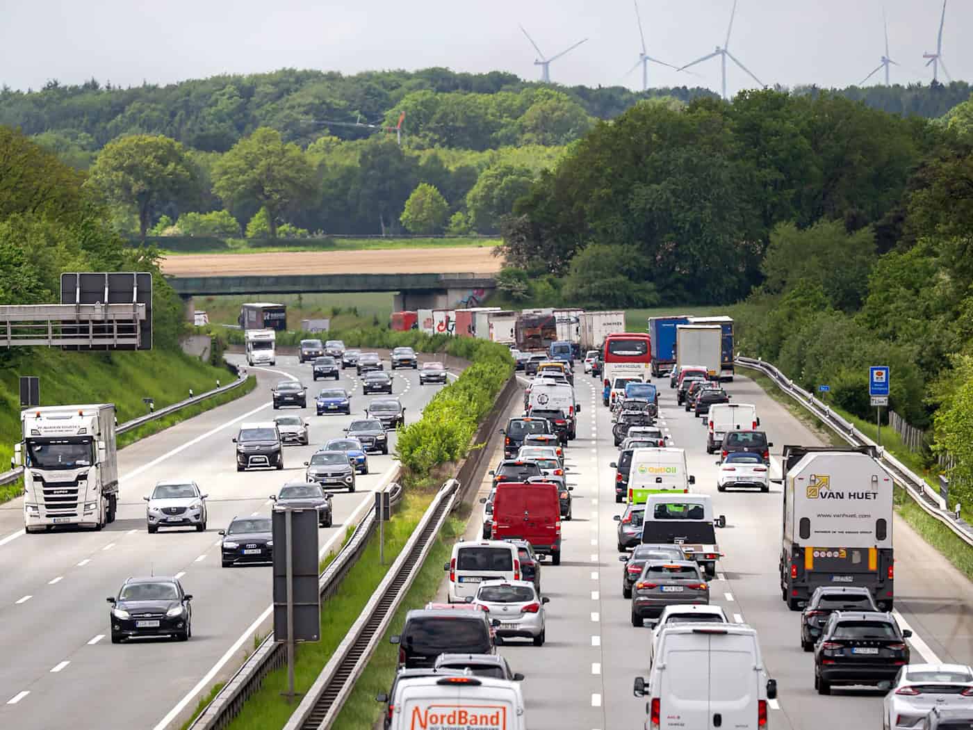Neuer Landes-Slogan: Schildertausch an Autobahnen geplant