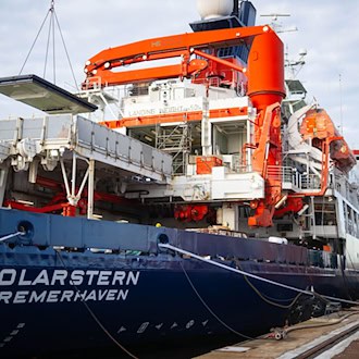 Ein Forschungsteam ist mit der «Polarstern» zu Untersuchungen in der Framstraße zwischen Grönland und Spitzbergen aufgebrochen. (Archivbild) / Foto: Sina Schuldt/dpa