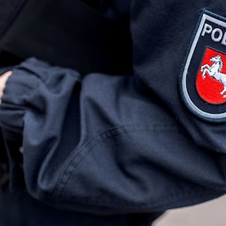 Die Polizei bedauert den Vorfall. (Symbolbild) / Foto: Hauke-Christian Dittrich/dpa