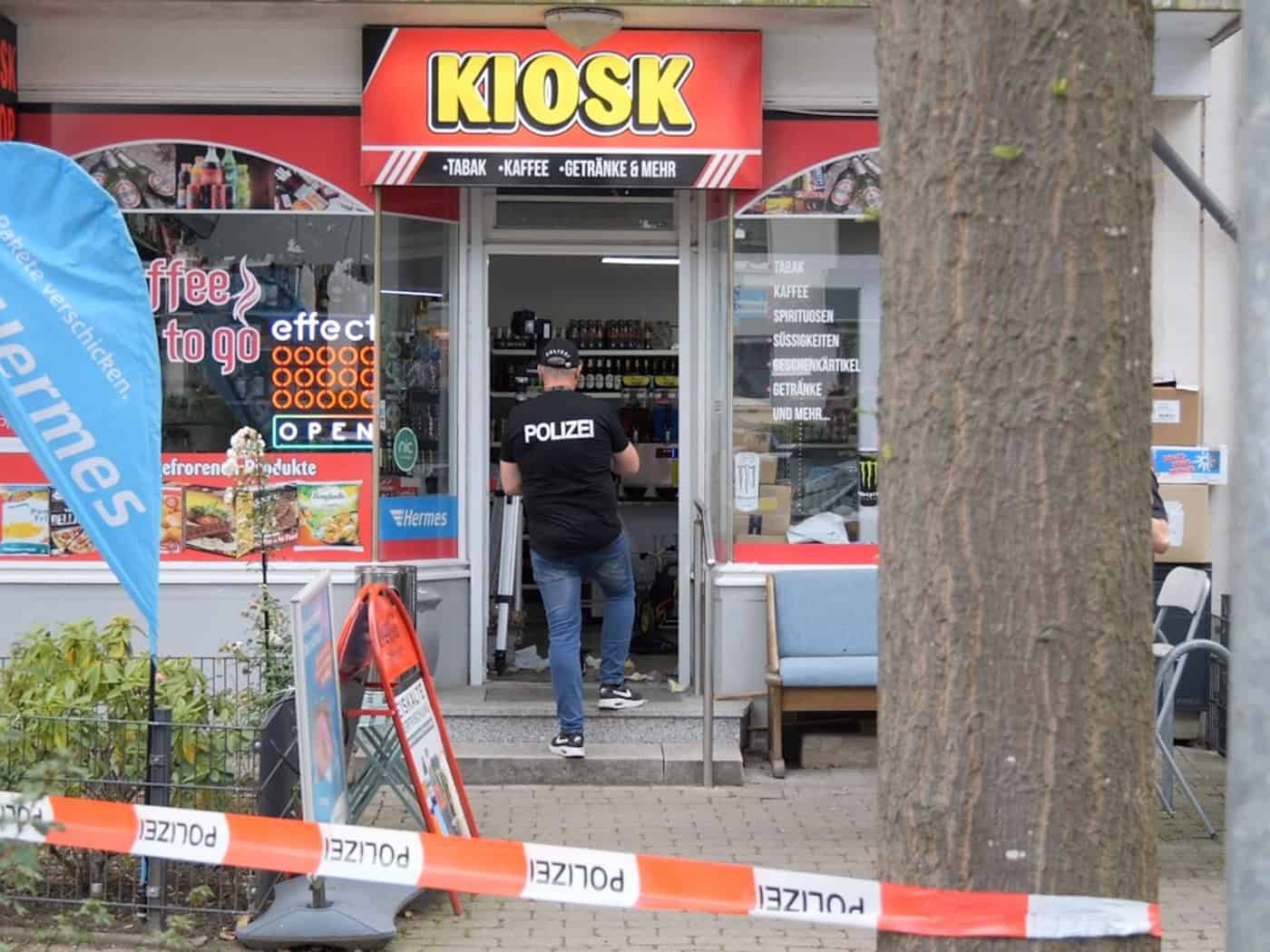 Gegen den Tatverdächtigen wird wegen schweren Raubes ermittelt. (Archivbild)  / Foto: Jörn Hüneke/dpa
