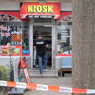 Gegen den Tatverdächtigen wird wegen schweren Raubes ermittelt. (Archivbild)  / Foto: Jörn Hüneke/dpa