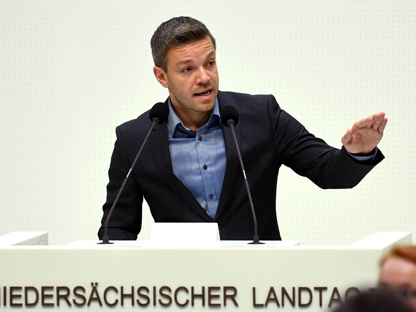 Deniz Kurku erhält Rückendeckung von Ministerpräsident Olaf Lies. (Archivbild) / Foto: Holger Hollemann/dpa