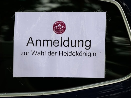 76. Heidekönigin in Amelinghausen gesucht