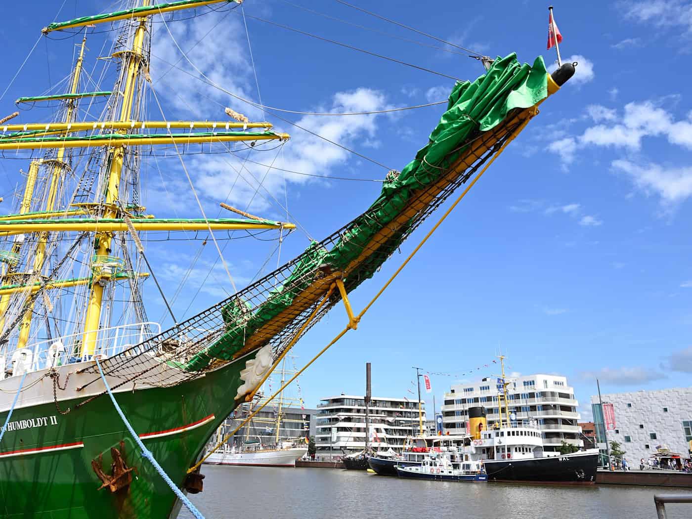 Maritime Tage in Bremerhaven starten – über 40 Schiffe und Törns auf der Weser