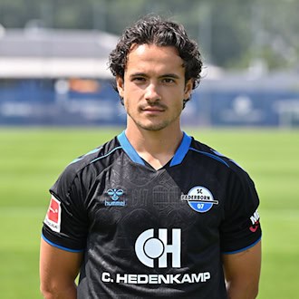 Baur wechselt von Aufsteiger Paderborn zu Celtic Glasgow
