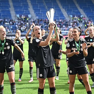 FC Bayern als Favoritinnen im Supercup in Ingolstadt gegen VfL Wolfsburg