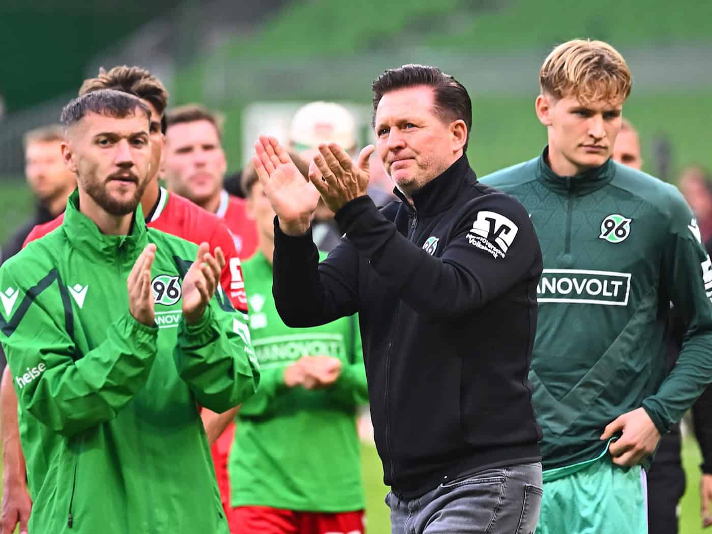Fehlstart für Hannover 96 – Kind bekräftigt Vertrauen in Trainer Christian Titz