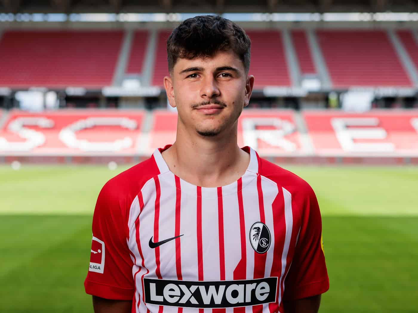 Hannover 96 (Niedersachsen) leiht Abwehrspieler Karl Steinmann von SC Freiburg