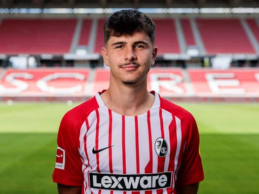 Hannover 96 (Niedersachsen) leiht Abwehrspieler Karl Steinmann von SC Freiburg