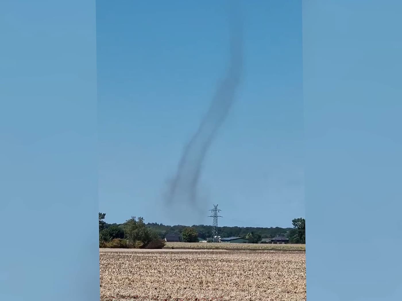 Staubteufel in Steinfeld (Landkreis Vechta): DWD erklärt Unterschied zu Tornado