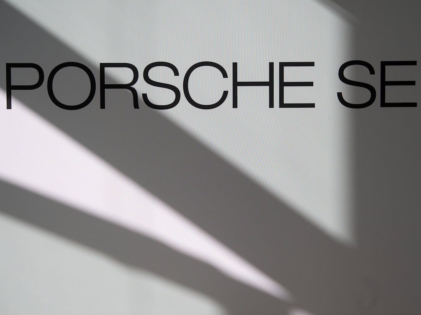 Porsche SE mahnt in Stuttgart schnelle Einigung zum VW-Sparkurs – bis zu 50.000 Jobs und vier Werke bedroht