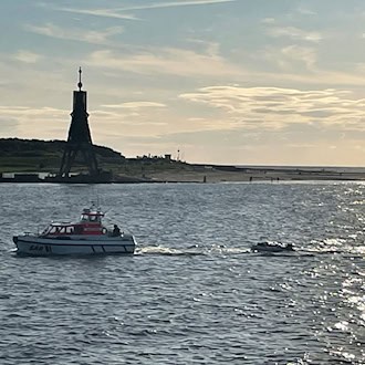 Motorboot läuft mit Wasser voll - Besatzung gerettet