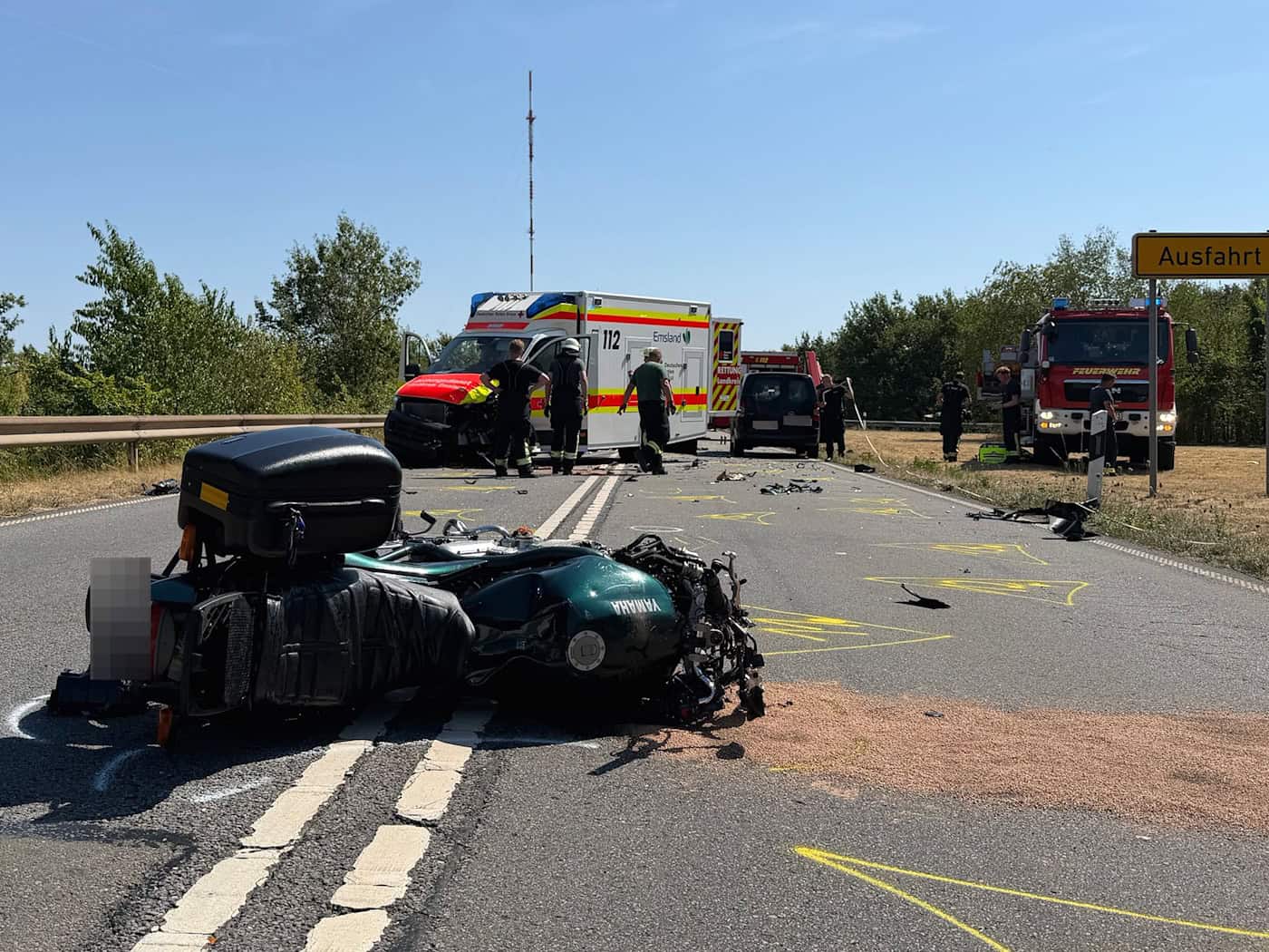 Motorradfahrer stirbt bei Frontalcrash mit Rettungswagen