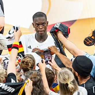 Dennis Schröder zu Charlotte Hornets getradet – Braunschweiger bleibt gelassen