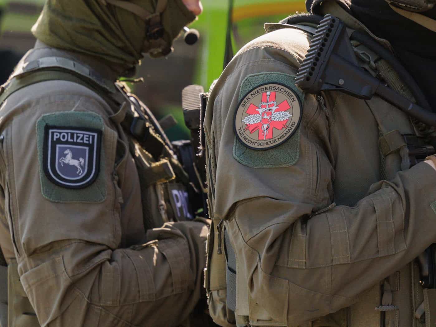 Schüsse Richtung Feld - SEK nimmt Mann in Gewahrsam