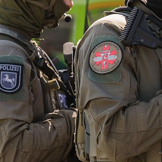 Schüsse Richtung Feld - SEK nimmt Mann in Gewahrsam