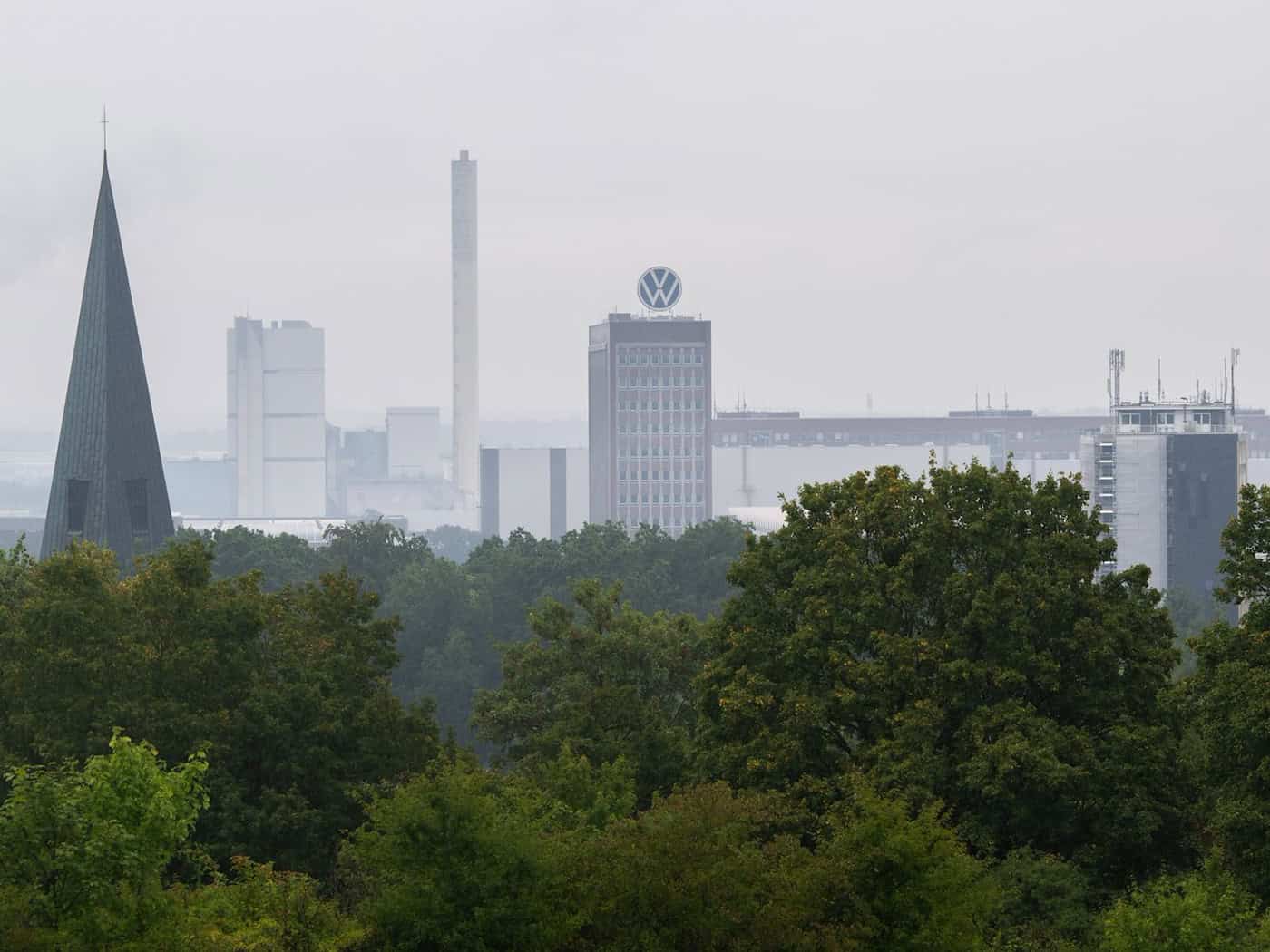 Konzernkrise bei Volkswagen: Betriebsversammlung in Wolfsburg beginnt