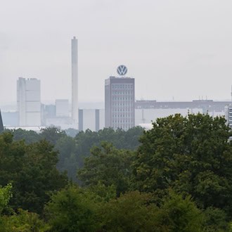 Konzernkrise bei Volkswagen: Betriebsversammlung in Wolfsburg beginnt