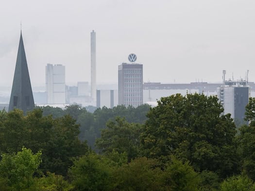 Konzernkrise bei Volkswagen: Betriebsversammlung in Wolfsburg beginnt