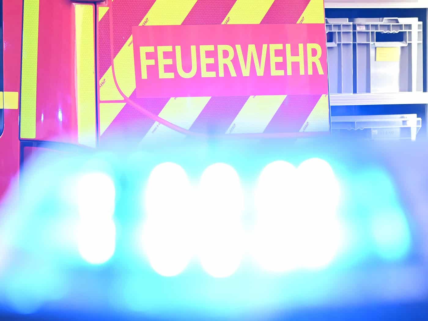 Transporter in Flammen - zwei Männer sterben bei Unfall
