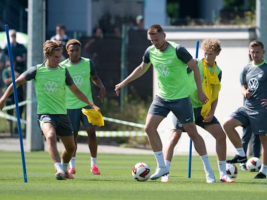 VfL Wolfsburg setzt beim Saisonstart auf jungen Torwart