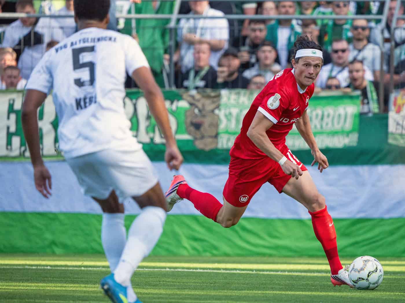 Wolfsburg gewinnt Elfer-Krimi bei Viertligist Altglienicke