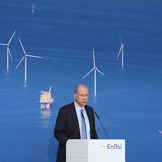 Größter deutscher Windpark auf See in Betrieb genommen