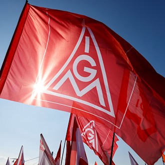 IG Metall mobilisiert in Deutschland gegen Jobabbau in der Autoindustrie – Fokus auf VW‑Standorte