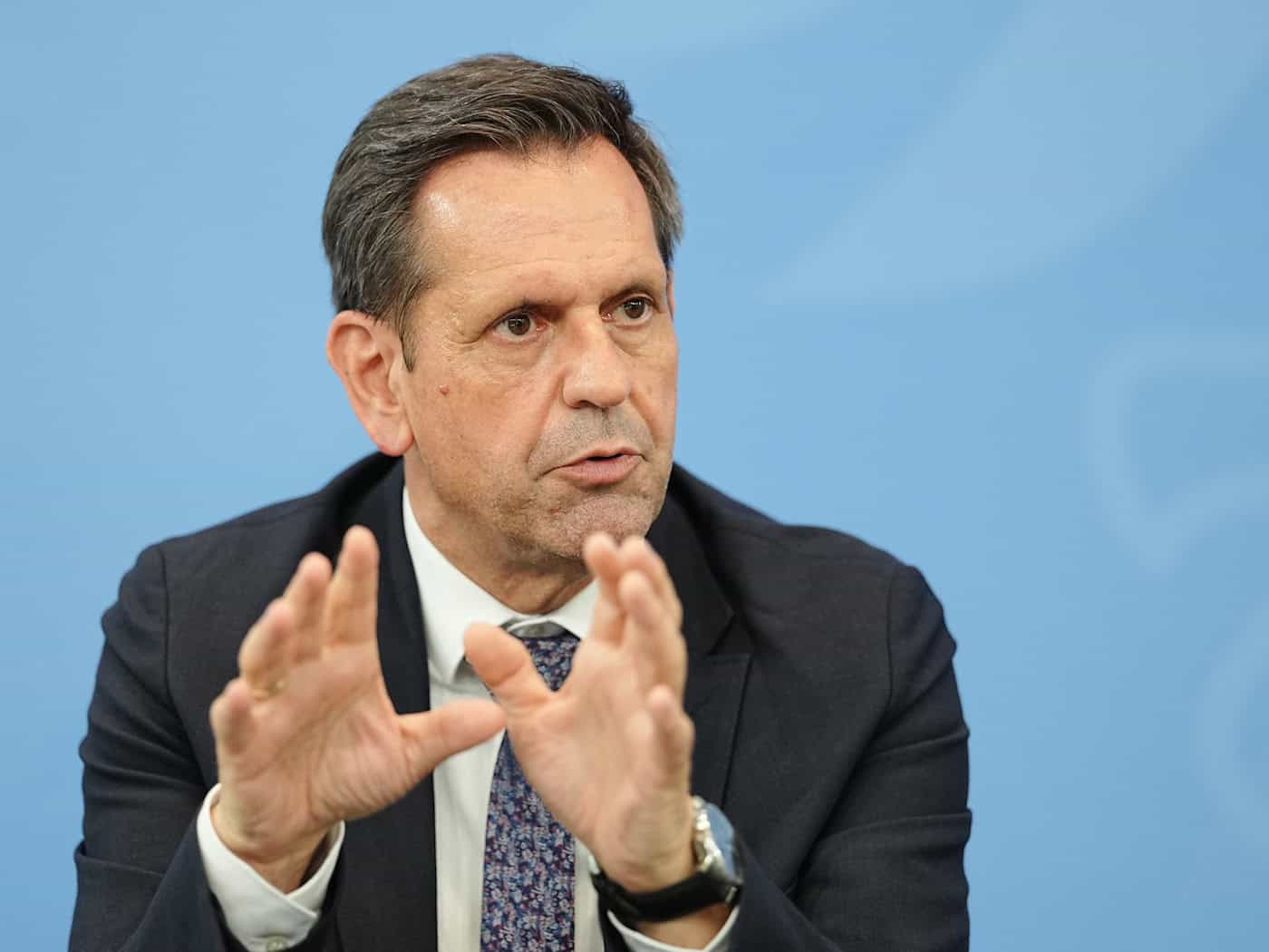Niedersachsens Ministerpräsident Lies fordert nationale Übergewinnsteuer für Mineralölkonzerne